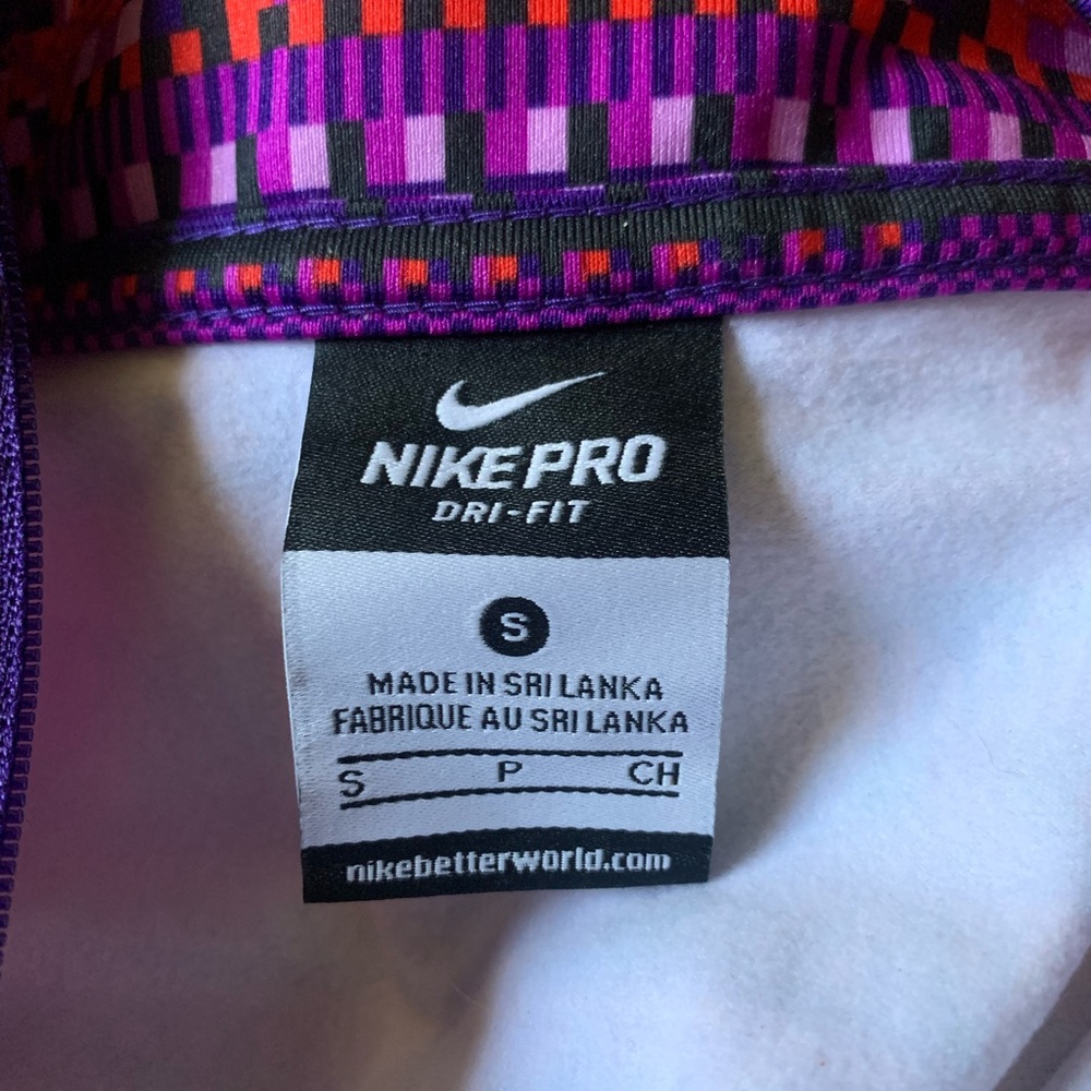 Nike Womens Pro Warm 8 Bit Half Zip Compression Dri Fit Pullover Jacket Medium